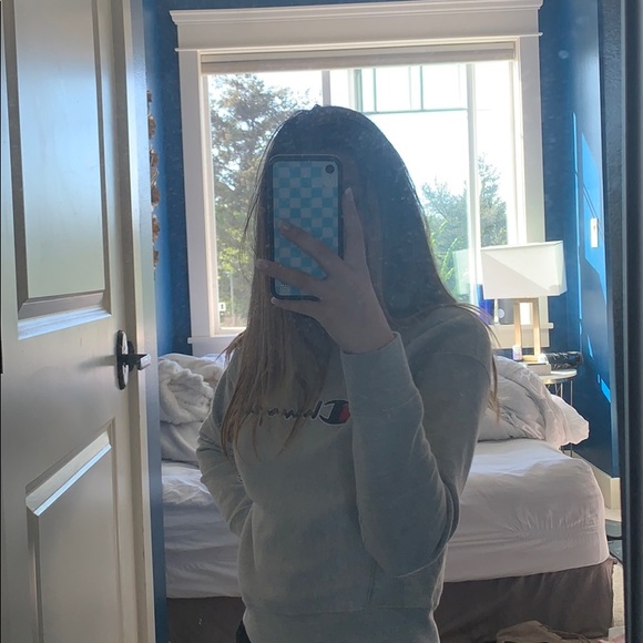 On brand Champion pullover - Picture 3 of 3